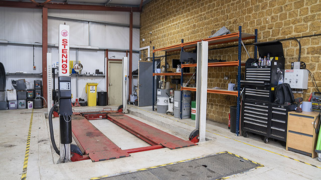 Garage with lift