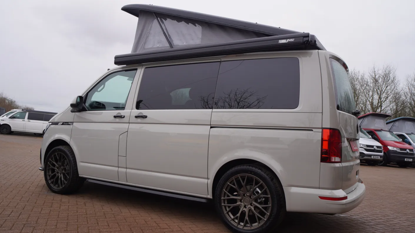 1 - VW T6.1 Ascotgrau Neu / 63.500€ • BROME Van camping